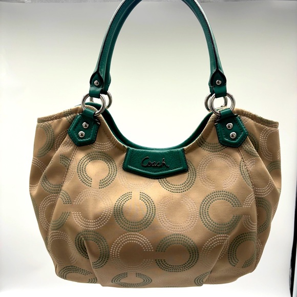 Coach Ashley Dotted Op Art in Khaki/Green
F23311 from 2014 - Picture 1 of 12